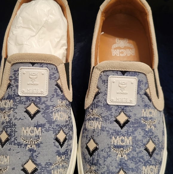 MCM womens logo print shoe - Picture 2 of 4